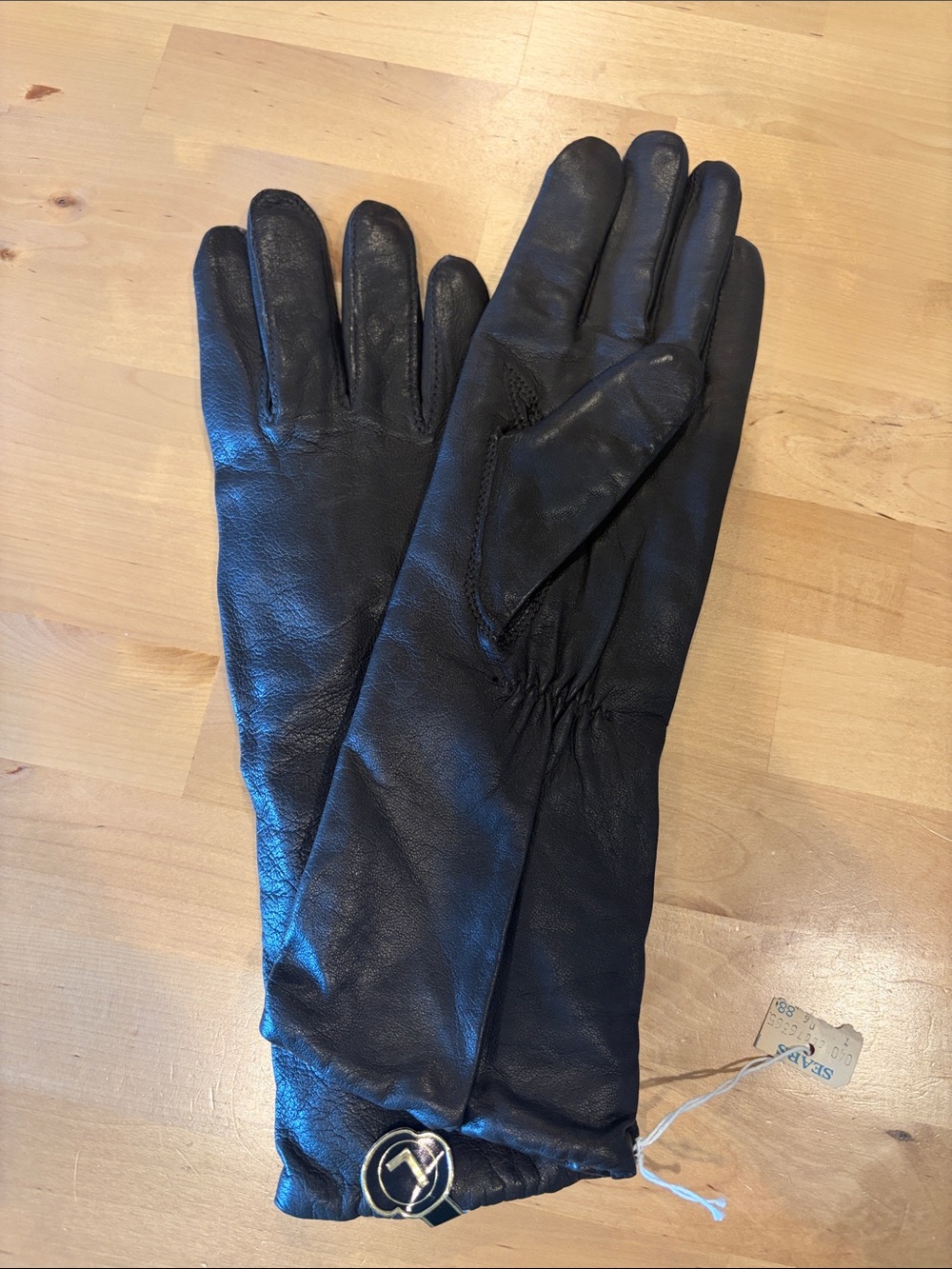 Vintage New with tags very dark brown 100% Leather Long Gloves women’s large